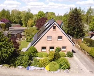 Direkt einziehen und sich wohl fühlen - VOLL-SANIERTES Einfamilienhaus in Heide zu verkaufen.