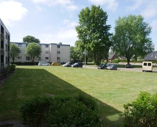 Etagenwohnung in Husum - mietfrei - 2 Zimmer mit Süd-Balkon zu verkaufen!