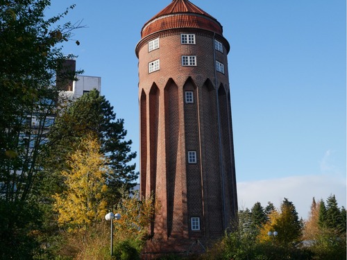 Bild... - 20 Zimmer Mehrfamilienhaus, Wohnhaus in Brunsbüttel