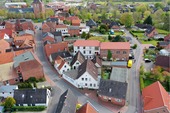 Luftbild - Charmantes StadthausMehrfamilienhaus in 25836 Garding zu verkaufen.