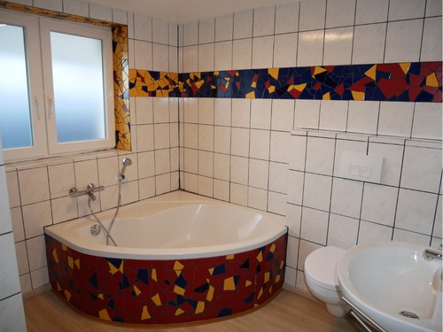 Vollbad in Whg. EG, ca. 104 m² - 