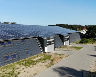 655 m² große Halle in zentraler Lage in 24837 Schleswig zu vermieten.