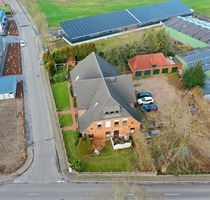 Gepflegtes Mehrfamilienhaus mit 6 Wohneinheiten in 25767 Bunsoh zu verkaufen (bis zu 57.000EUR Miete)