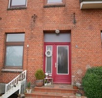 Gepflegtes Mehrfamilienhaus 6 WE & Ausbaureserv. in 25767 Bunsoh zu verkaufen (bis zu 57.000EUR Miete)