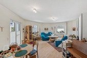 Wohnzimmer - 3-Zimmer-Wohnung mit zwei Balkonen & Tiefgarage