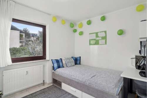 backbone_582778-A_031_b_HD - 