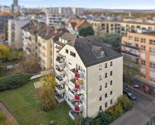 Komfortables Wohnen am Mainufer: 4-Zimmer-Wohnung mit Balkon und Tiefgarage - Offenbach am Main
