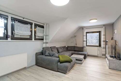 Wohnzimmer - Zweifamilienhaus mit 223,89 m&sup2; in Weinbach zum Kaufen