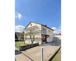 Mehrfamilienhaus mit drei Wohneinheiten und weiterem Baupotenzial - Aßlar