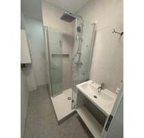 Dachgeschoss am Rheydter Markt. Neues Bad, Einbauküche,Waschma - Mönchengladbach Süd Dachgeschoss am Rheydter Markt. Neues Bad, Einbauküche,Waschma - Mönchengladbach Süd