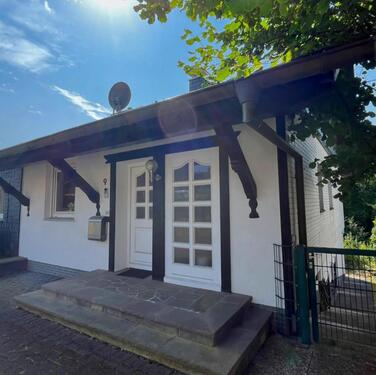 Foto - Einfamilienhaus mit großem Garten in Huppichteroth - zur Miete