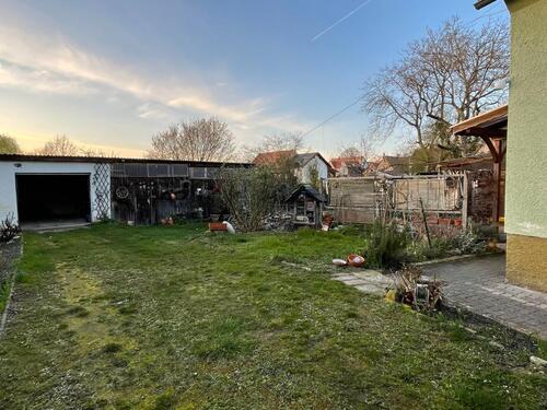 Foto - 6 Zimmer Mehrfamilienhaus, Wohnhaus in Dettenheim