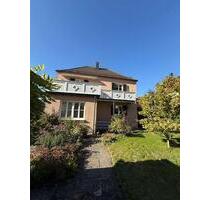 Stilvolles Ein- bis Zweifamilienhaus in absoluter Top-Lage von Erding!