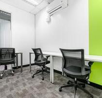 Privater Büroraum für 5 Person in REGUS Am Brandenburger Tor - Berlin Mitte