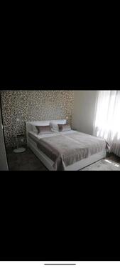 Foto - Kleines Zimmer mit WCDU - 750,00&nbsp;EUR Kaltmiete, ca.&nbsp; 12,00&nbsp;m&sup2;