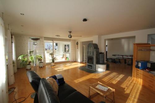 Foto - **Großzügige Stadtwohnung mit EBK und großem Balkon**