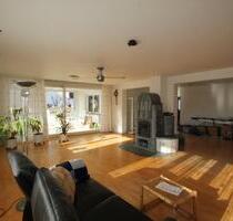 **Großzügige Stadtwohnung mit EBK und großem Balkon** - Wächtersbach