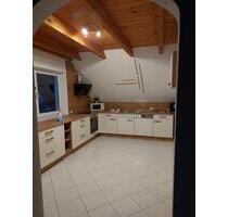 Vermiete Wohnung - 980,00&nbsp;EUR Kaltmiete, ca.&nbsp; 120,00&nbsp;m&sup2; in Irchenrieth (PLZ: 92699)