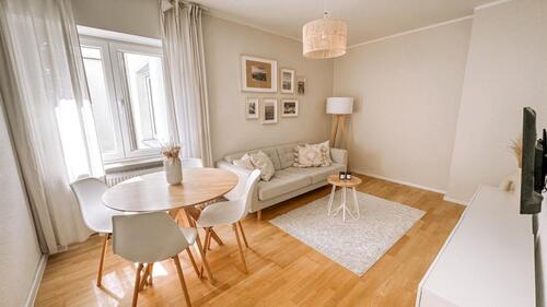 Foto - Charmante möblierte 2-Zimmer-Wohnung Ostendplatz - mit Balkon