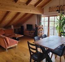 Mietwohnung, großzügige 2 Zimmer Dachgeschoßwohnung 79 qm - Feldkirchen-Westerham