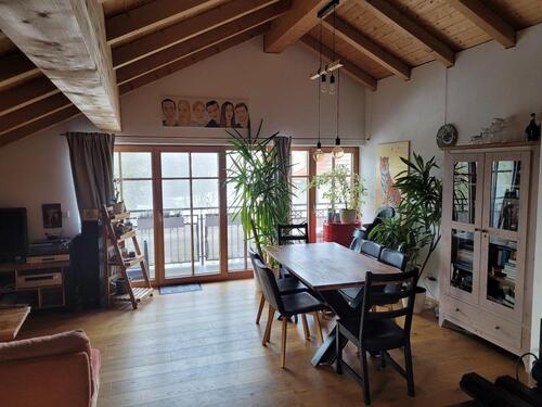 Foto - 2 Zimmer Dachgeschoßwohnung zur Miete in Feldkirchen-Westerham