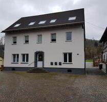 3 Zimmer Erdgeschosswohnung mit Küche und eigenem Garten - Flammersfeld