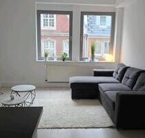 Schöne renovierte 2-Zi. W. mit Balkon und Einbauküche in Düsseldo - Düsseldorf