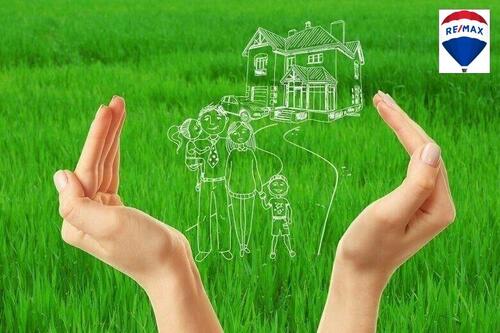 Foto - Entwicklungsgrundstück mit viel Potenzial in zentraler und begehrter Lage