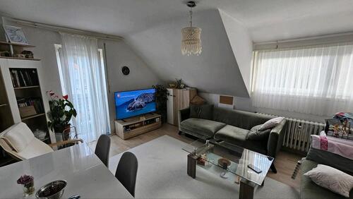 Foto - 4 ZKB DG-Wohnung mit Balkon zentral in Ehringshausen