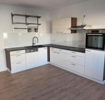 Helle 4-Zimmer-Wohnung mit Balkon und Einbauküche - Neuwied Feldkirchen