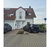 Charmantes Reihenendhaus in begehrter Feldrandlage – Worms Norden