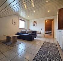 2 Zimmer DG Wohnung voll möbliert - Karlskron