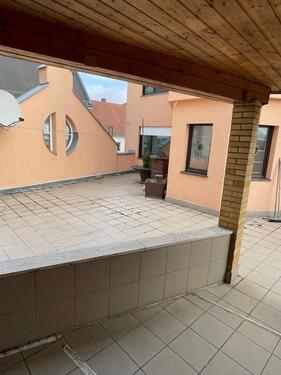 Foto - Viel Platz und eine Riesen Terasse mitten in Osterhofen