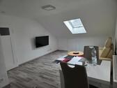 Foto - Helle 2-Zimmer-Dachgeschosswohnung in Zuffenhausen