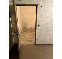 Belüftbarer 8m2 AbstellraumLagerraumKellerraumSelf Storage - Braunschweig Wabe-Schunter-Beberbach