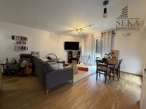 Foto - Komfortable Wohnung mit Einbauküche, Aufzug und Tiefgarage – stadtnah gelegen