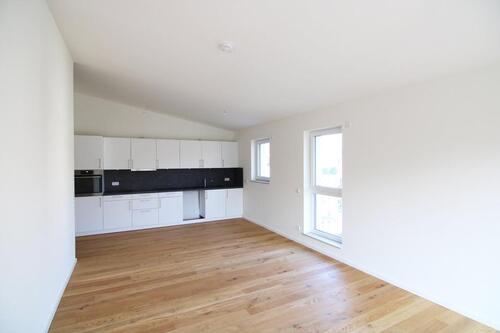 Foto - Pfiffiges DG mit hohen Decken, toller Ausstattung und geräumigem Balkon - Traumwohnung im Erstbezug!