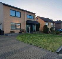 freistehendes Einfamilienhaus in Übach zu verkaufen - Übach-Palenberg