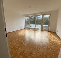 Sonnige 4 Zimmer Wohnung mit Blick ins Grüne, SW Balkon in Hambur - Hamburg Schnelsen