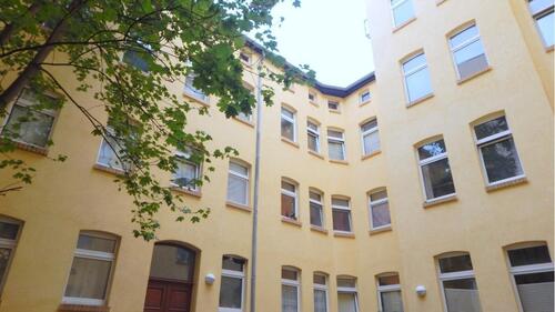 Foto - Wohnung mit großem Wohnbereich, Badewanne sowie Dusche in der Innenstadt, ruhig im Hinterhaus!