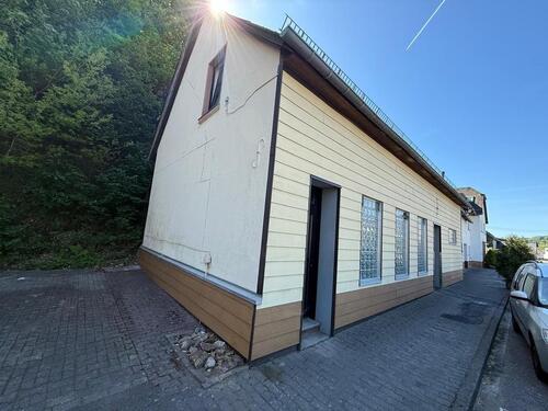 Foto - 150 m² Lager + Büro 