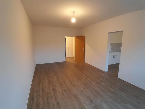 Foto - [ID 214] Schöne 2-Zimmer-Wohnung im EG mit Balkon - auf Wunsch mit neuer Einbauküche