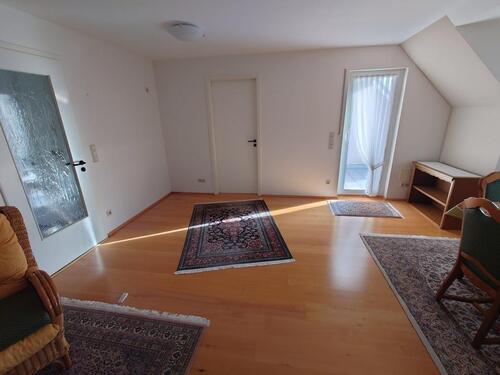 Foto - Moderne, teilmöblierte 3‑Zimmer‑Wohnung mit Küche und zwei Bädern