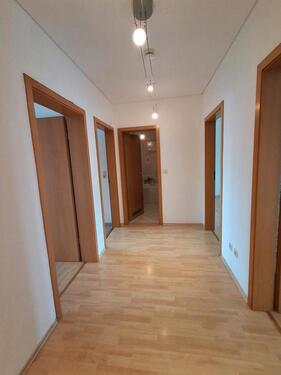 Foto - Helle 3-Zimmer-Wohnung in zentraler Lage