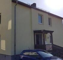 Drei Zimmer Wohnung in Bückeburg, Garage, beste Lage zu vermitten