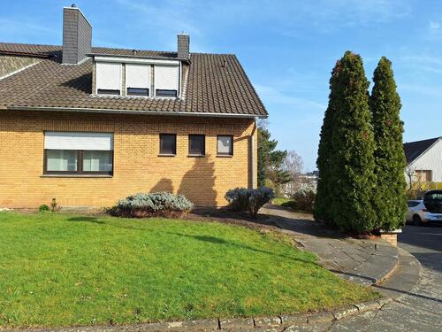 Foto - Doppelhaushälfte in ruhiger Lage mit Garten