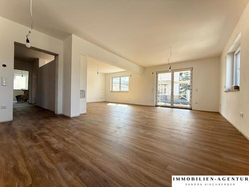 Foto - Erstbezug! - Ihr neues Zuhause: Exklusive EG-Wohnung mit Garten & Terrasse in Schwarzenfeld