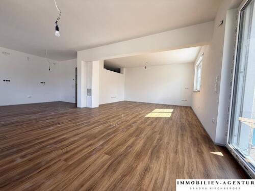 Foto - 4 Zimmer Erdgeschoßwohnung zur Miete in Schwarzenfeld