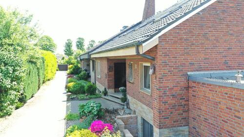 Foto - Einfamilienhaus mit Anliegerwohnung