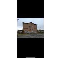 Einsenbahn Freunde aufgepasst zum Verkauf steht ein Bahnhofsgeb - Grimma